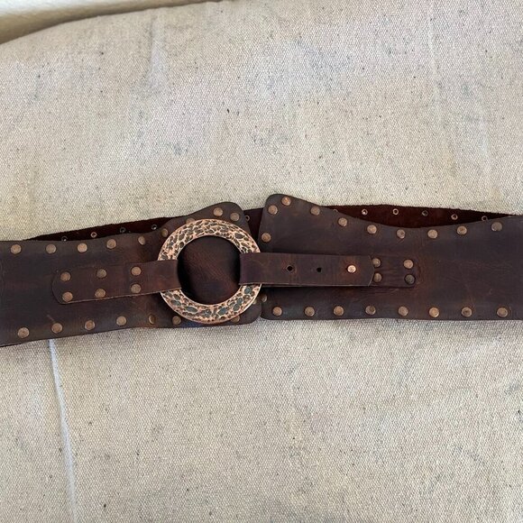 LeatherRock Woman's Leather Made In The USA Stud Loop Boho Festival Belt Sz Med - Picture 1 of 13